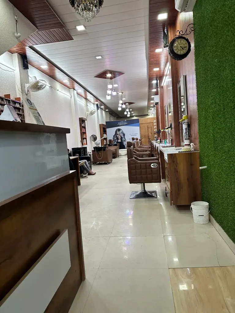 best unisex salon near me